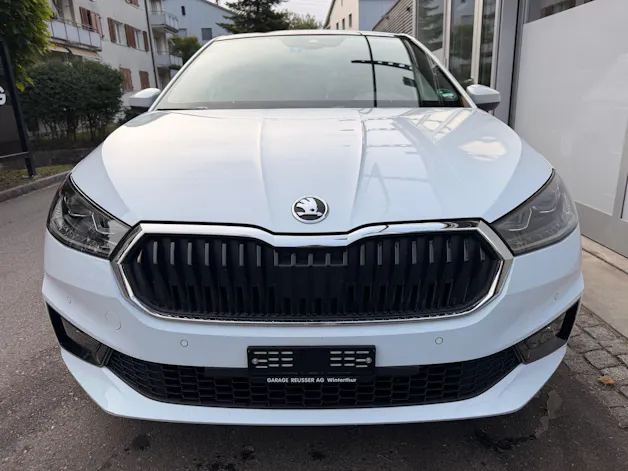 SKODA Fabia 1.0 TSI DSG STYLE *** PANORAMAGLASDACH & ANHÄNGEKUPPLUNG ***