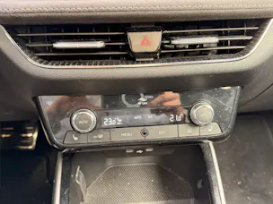 SKODA Fabia 1.0 TSI DSG STYLE *** PANORAMAGLASDACH & ANHÄNGEKUPPLUNG ***