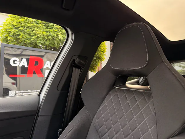 SKODA Fabia 1.0 TSI DSG STYLE *** PANORAMAGLASDACH & ANHÄNGEKUPPLUNG ***