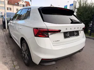 SKODA Fabia 1.0 TSI DSG STYLE *** PANORAMAGLASDACH & ANHÄNGEKUPPLUNG ***