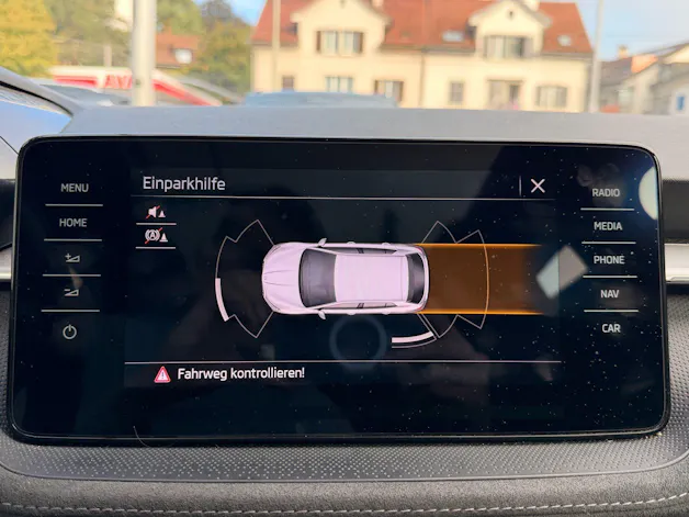 SKODA Fabia 1.0 TSI DSG STYLE *** PANORAMAGLASDACH & ANHÄNGEKUPPLUNG ***