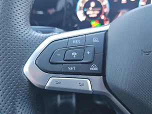 VW Golf 1.5 e TSI mHEV R-Line DSG