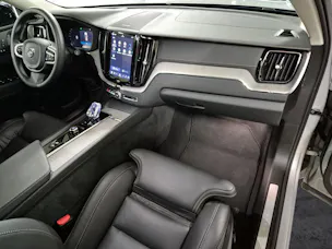 VOLVO XC60 2.0 T6 TE Ultra Dark eAWD