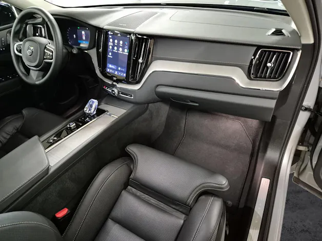 VOLVO XC60 2.0 T6 TE Ultra Dark eAWD