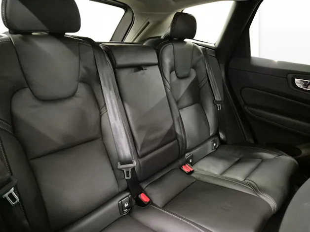 VOLVO XC60 2.0 T6 TE Ultra Dark eAWD