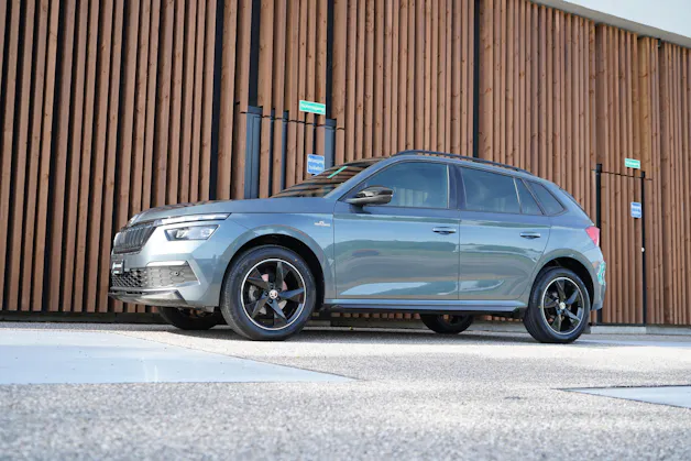 SKODA KAMIQ 1.0 TSI MONTE CARLO BLACK DSG l 110 PS