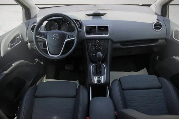 OPEL Meriva 1.7 CDTi Cosmo Automatic