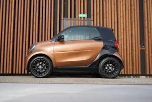 SMART FORTWO PASSION BLACK TWINMATIC l 71 PS