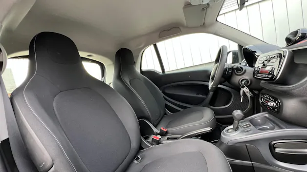 SMART FORTWO PASSION BLACK TWINMATIC l 71 PS