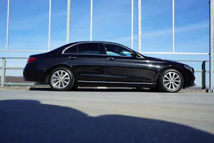 MERCEDES-BENZ E 200 AVANTGARDE 9G-TRONIC l 184 PS