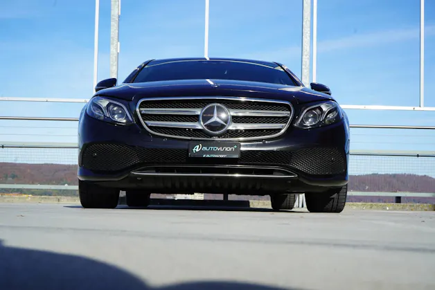 MERCEDES-BENZ E 200 AVANTGARDE 9G-TRONIC l 184 PS