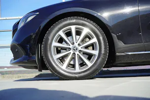 MERCEDES-BENZ E 200 AVANTGARDE 9G-TRONIC l 184 PS