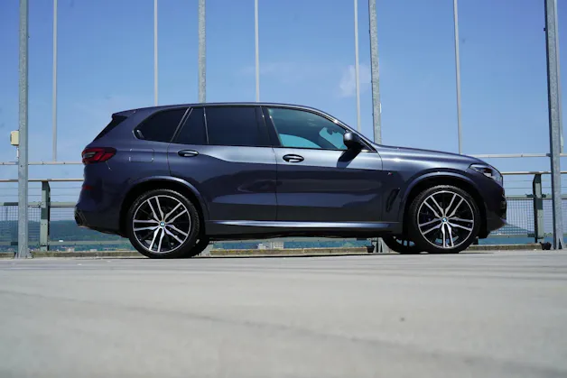 BMW X5 XDRIVE M50d STEPTRONIC PLUS BLACK l 400 PS