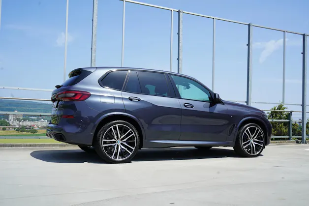 BMW X5 XDRIVE M50d STEPTRONIC PLUS BLACK l 400 PS