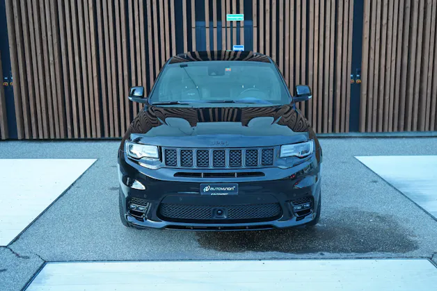 JEEP GRAND CHEROKEE 6.4 V8 HEMI BLACK SRT8 AUTOMATIC l 468 PS
