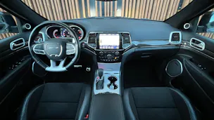 JEEP GRAND CHEROKEE 6.4 V8 HEMI BLACK SRT8 AUTOMATIC l 468 PS
