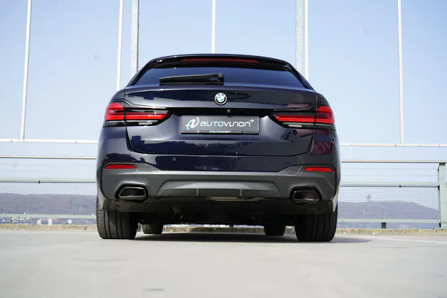 BMW 540d xDRIVE 48V TOURING M SPORT BLACK STEPTRONIC l 340 PS