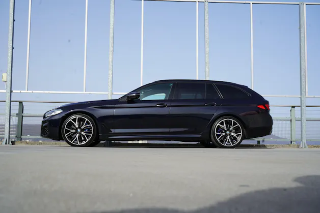 BMW 540d xDRIVE 48V TOURING M SPORT BLACK STEPTRONIC l 340 PS