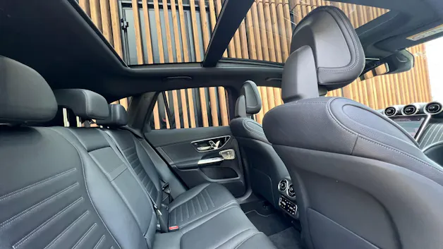 MERCEDES-BENZ GLC 300 d 4MATIC AMG LINE BLACK 9G-TRONIC l 269 PS