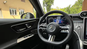 MERCEDES-BENZ GLC 300 d 4MATIC AMG LINE BLACK 9G-TRONIC l 269 PS