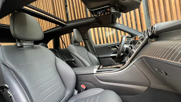 MERCEDES-BENZ GLC 300 d 4MATIC AMG LINE BLACK 9G-TRONIC l 269 PS