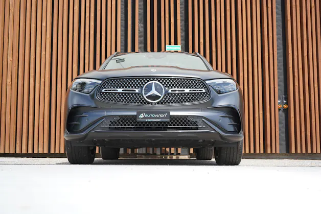 MERCEDES-BENZ GLC 300 d 4MATIC AMG LINE BLACK 9G-TRONIC l 269 PS