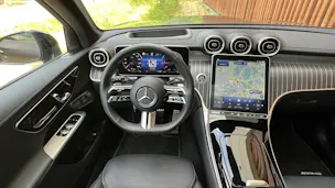 MERCEDES-BENZ GLC 300 d 4MATIC AMG LINE BLACK 9G-TRONIC l 269 PS