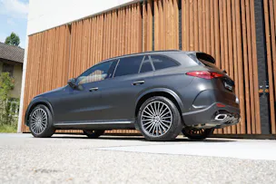 MERCEDES-BENZ GLC 300 d 4MATIC AMG LINE BLACK 9G-TRONIC l 269 PS
