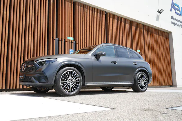 MERCEDES-BENZ GLC 300 d 4MATIC AMG LINE BLACK 9G-TRONIC l 269 PS