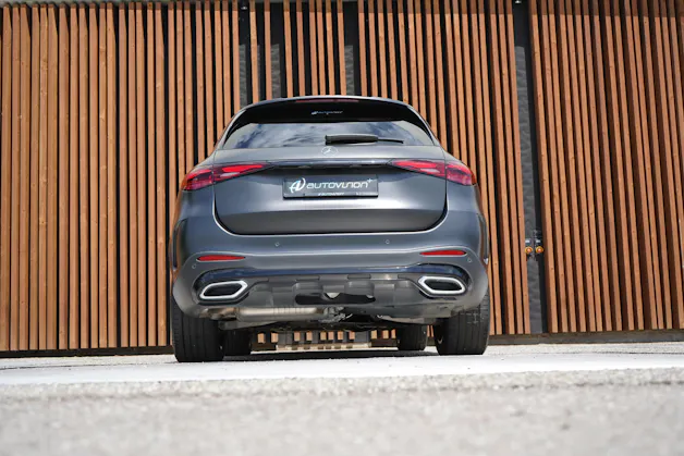 MERCEDES-BENZ GLC 300 d 4MATIC AMG LINE BLACK 9G-TRONIC l 269 PS