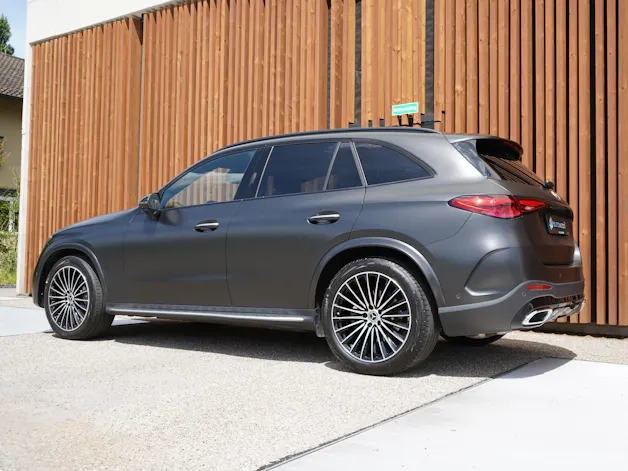 MERCEDES-BENZ GLC 300 d 4MATIC AMG LINE BLACK 9G-TRONIC l 269 PS