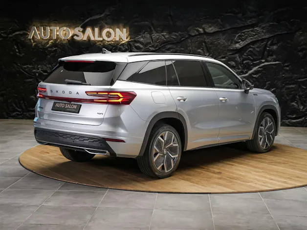 SKODA Kodiaq 2.0 TDI Sportline 4x4 *Werksgarantie*Matrix LED*AHK*