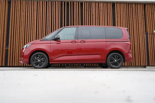 VW MULTIVAN 2.0 TSI LIBERTY SPORT DSG l 204 PS