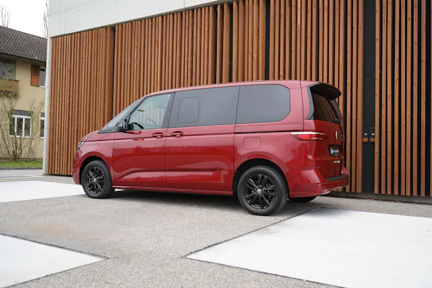 VW MULTIVAN 2.0 TSI LIBERTY SPORT DSG l 204 PS