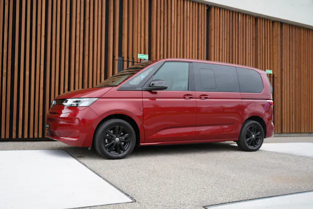 VW MULTIVAN 2.0 TSI LIBERTY SPORT DSG l 204 PS