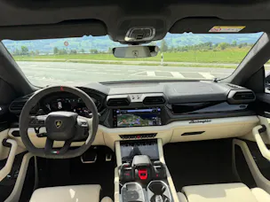 Lamborghini Urus Performante inkl. Akrapovic Auspuffanlage