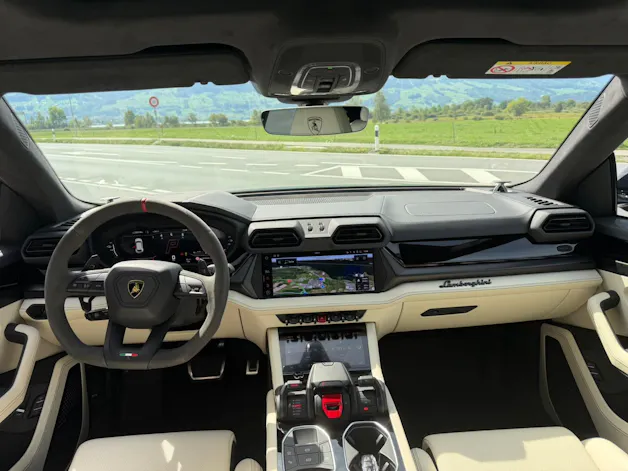 Lamborghini Urus Performante inkl. Akrapovic Auspuffanlage