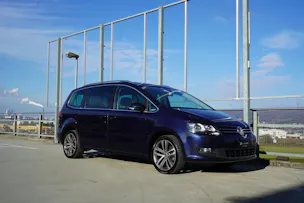 VW SHARAN 2.0 TDI BMT HIGHLINE SPORT 4MOTION DSG l 184 PS