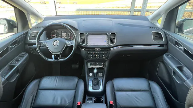 VW SHARAN 2.0 TDI BMT HIGHLINE SPORT 4MOTION DSG l 184 PS