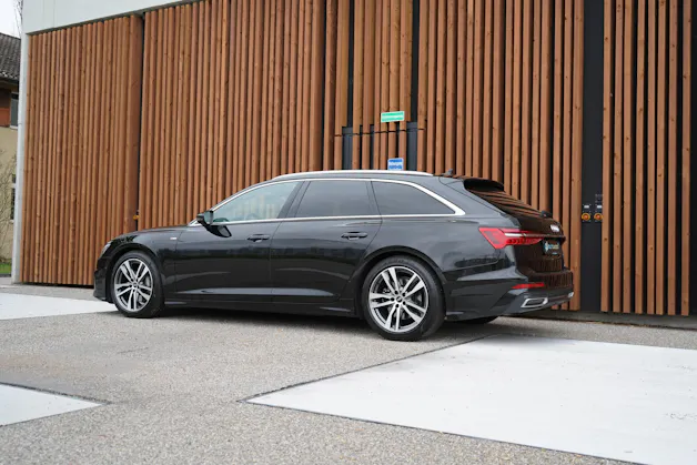 AUDI A6 AVANT 45 TDI S-LINE SPORT QUATTRO TIPTRONIC l 245 PS