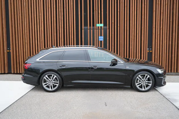 AUDI A6 AVANT 45 TDI S-LINE SPORT QUATTRO TIPTRONIC l 245 PS