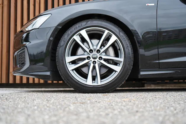 AUDI A6 AVANT 45 TDI S-LINE SPORT QUATTRO TIPTRONIC l 245 PS