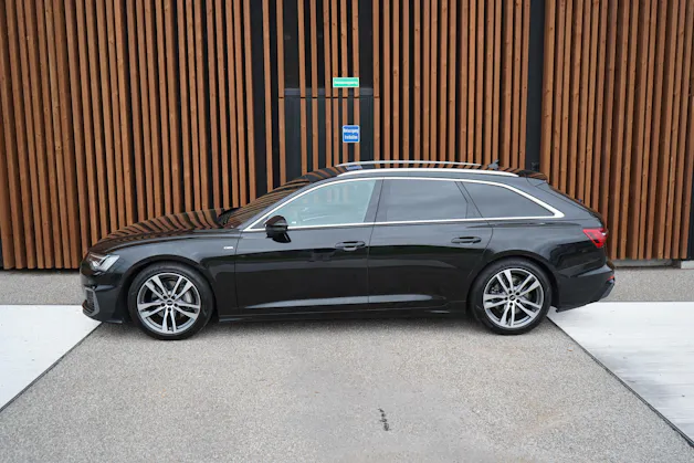 AUDI A6 AVANT 45 TDI S-LINE SPORT QUATTRO TIPTRONIC l 245 PS