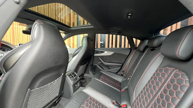 AUDI RS5 SPORTBACK 2.9 TFSI QUATTRO TIPTRONIC BLACK l 450 PS