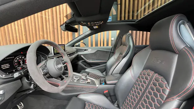 AUDI RS5 SPORTBACK 2.9 TFSI QUATTRO TIPTRONIC BLACK l 450 PS