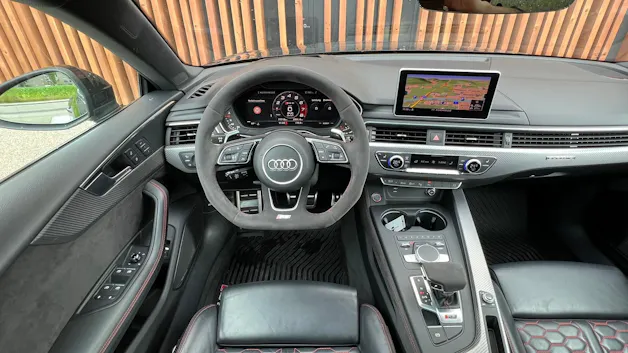 AUDI RS5 SPORTBACK 2.9 TFSI QUATTRO TIPTRONIC BLACK l 450 PS