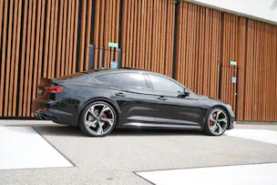 AUDI RS5 SPORTBACK 2.9 TFSI QUATTRO TIPTRONIC BLACK l 450 PS