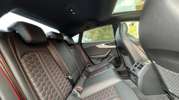 AUDI RS5 SPORTBACK 2.9 TFSI QUATTRO TIPTRONIC BLACK l 450 PS