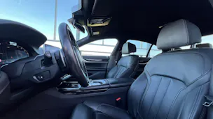 BMW 730d xDRIVE STEPTRONIC M SPORT BLACK l 265 PS