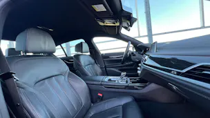 BMW 730d xDRIVE STEPTRONIC M SPORT BLACK l 265 PS